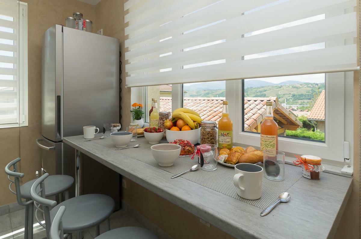 Guest House Domaine Des Grouilleres Saint-Clair-du-Rhone Εξωτερικό φωτογραφία